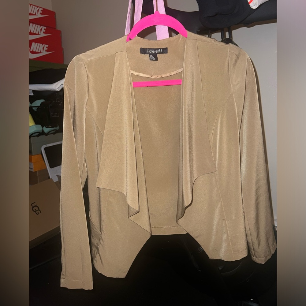 Forever 21 draped blazer beige color size S